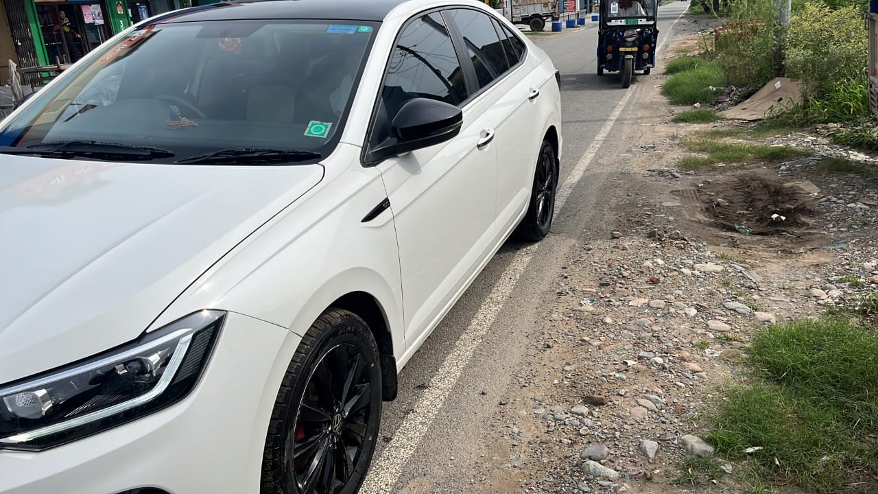 Volkswagen Virtus(2022-2023) Highline 1.0 Tsi Mt